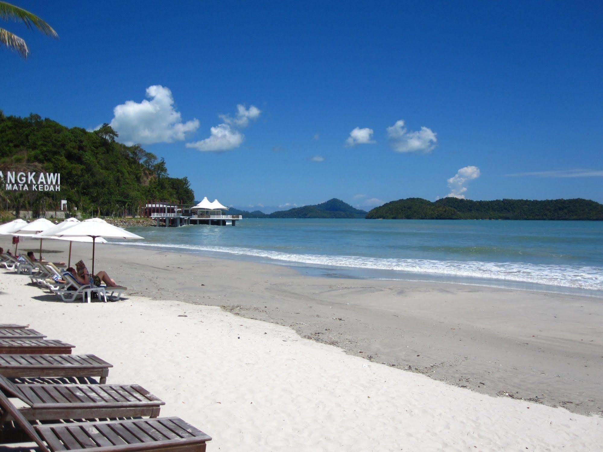 Citin Langkawi By Compass Hospitality Hotel Kuah Buitenkant foto