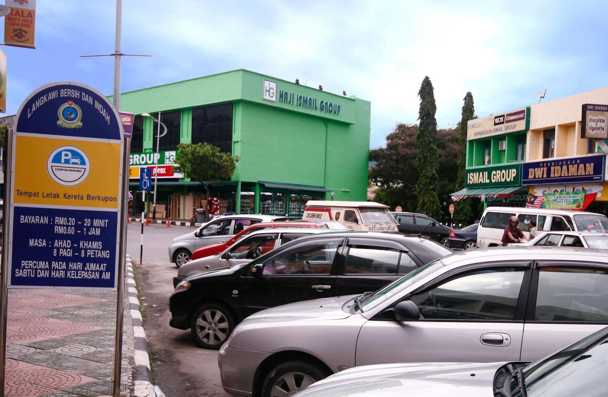 Citin Langkawi By Compass Hospitality Hotel Kuah Buitenkant foto